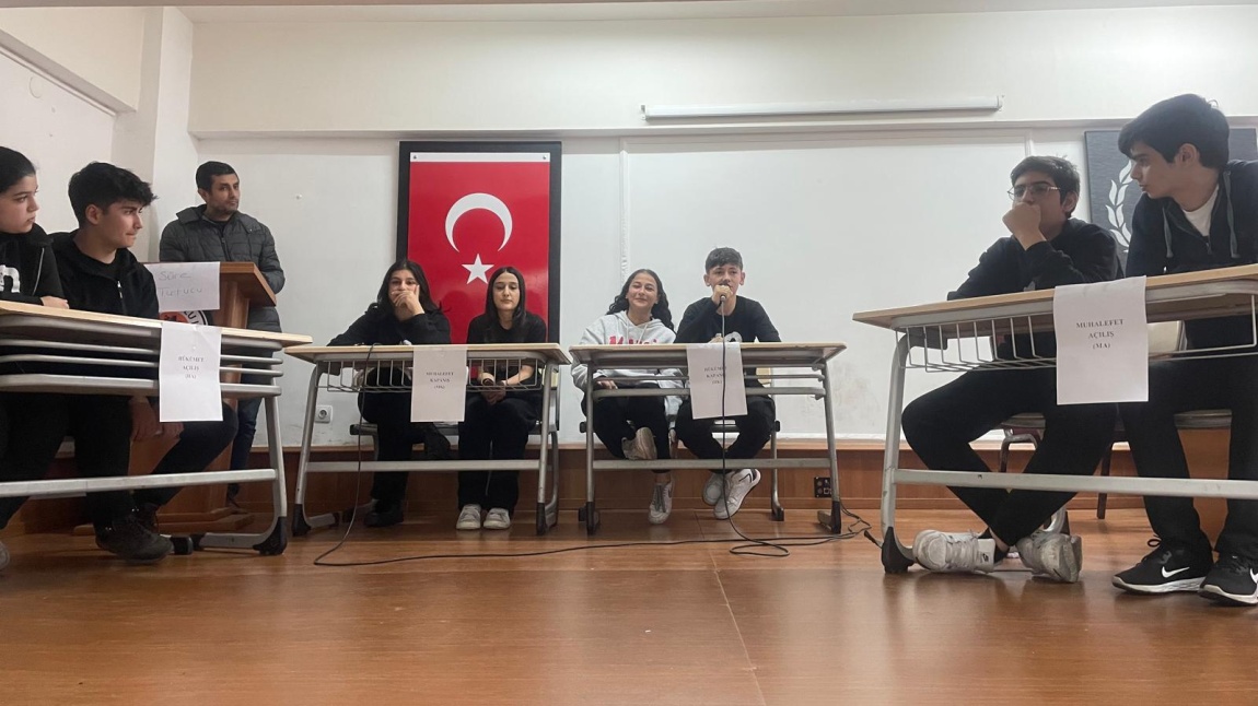 Sınıflar Arası Münazara Turnuvaları Başladı